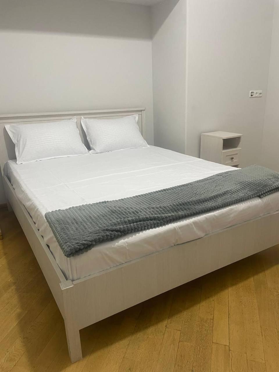 Olympic Hostel Yerevan Ngoại thất bức ảnh